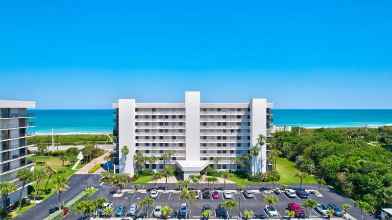 2 bedroom Condominium at 5055 N Highway A1a #205, Bryn Mawr Ocean Towers, A Condominium, Hutchinson Island — photo 3