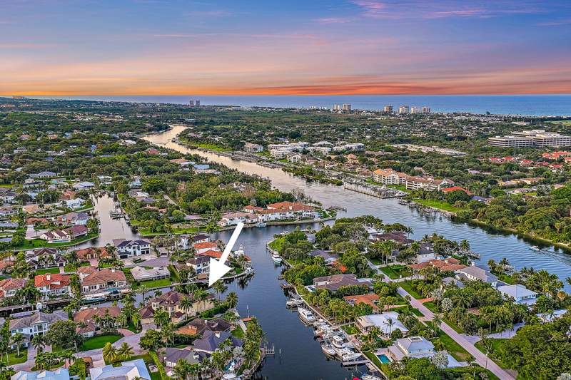 5 bedroom Single Family Residence at 2365 Azure Circle, Maheu Estates, Palm Beach Gardens — photo 5