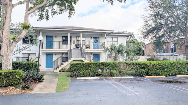 Delray Oaks Condo
