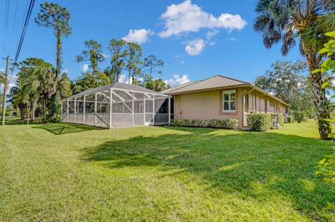 3401 Bent Pine Drive, Fort Pierce FL - photo 7 of 54