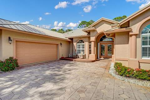 3401 Bent Pine Drive, Fort Pierce FL - photo 8 of 54