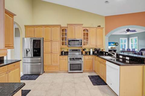 3401 Bent Pine Drive, Fort Pierce FL - photo 16 of 54
