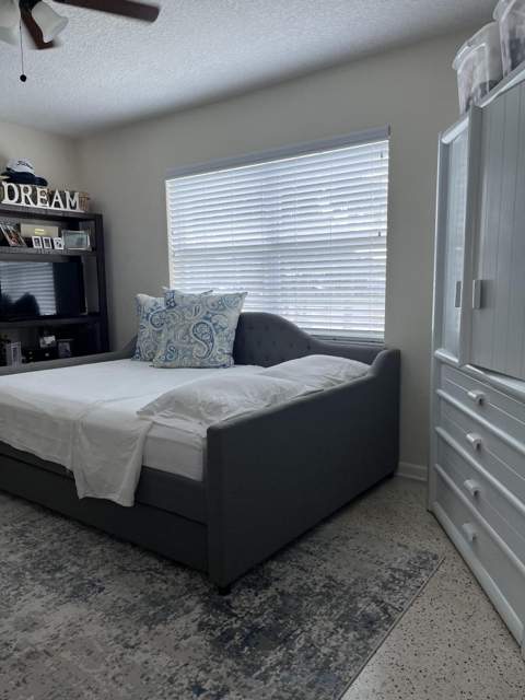 2623 Northside Drive, Lake Worth FL - photo 9 of 12