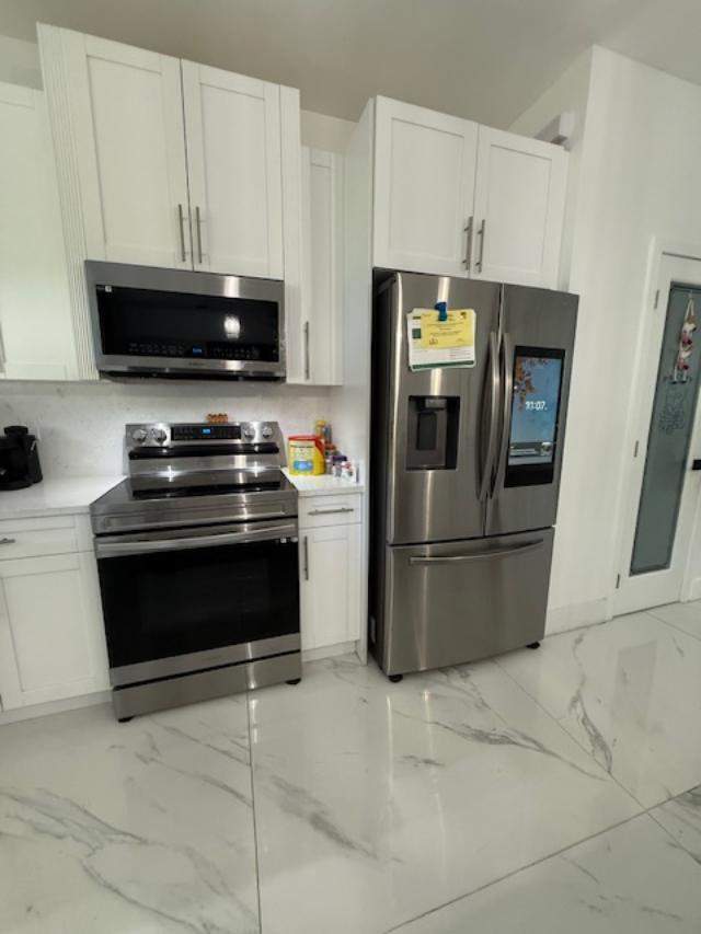 4 bedroom Single Family Residence at 1957 SE Fallon Drive, Port St Lucie Section 13, Port St. Lucie — photo 4
