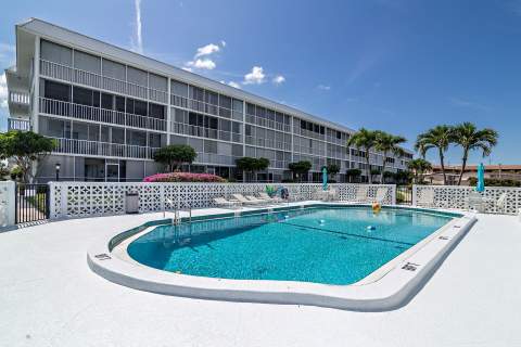 907 Marina Drive #402, North Palm Beach FL - photo 17 of 49