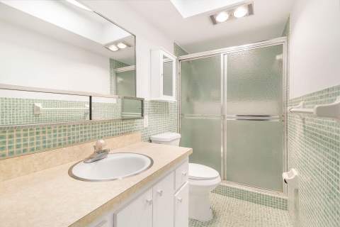 907 Marina Drive #402, North Palm Beach FL - photo 18 of 49