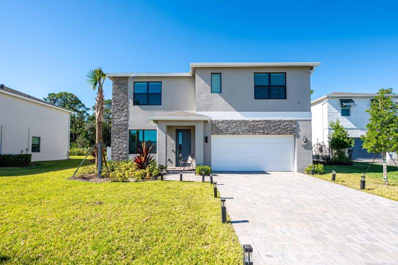 5 bedroom Single Family Residence at 6016 SE Violet Lane, Willow Pointe, Stuart — photo 2