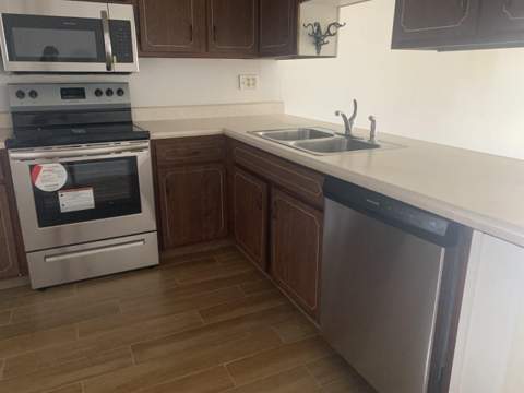 2302 Sunrise Boulevard #204, Fort Pierce FL - photo 14 of 27