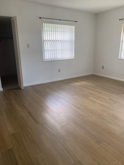 2302 Sunrise Boulevard #204, Fort Pierce FL - photo 17 of 27