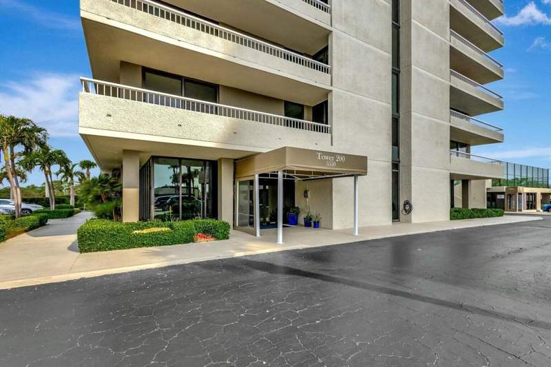2 bedroom Condominium at 5550 N Ocean Drive #2b, Water Glades Condo, Singer Island — photo 2
