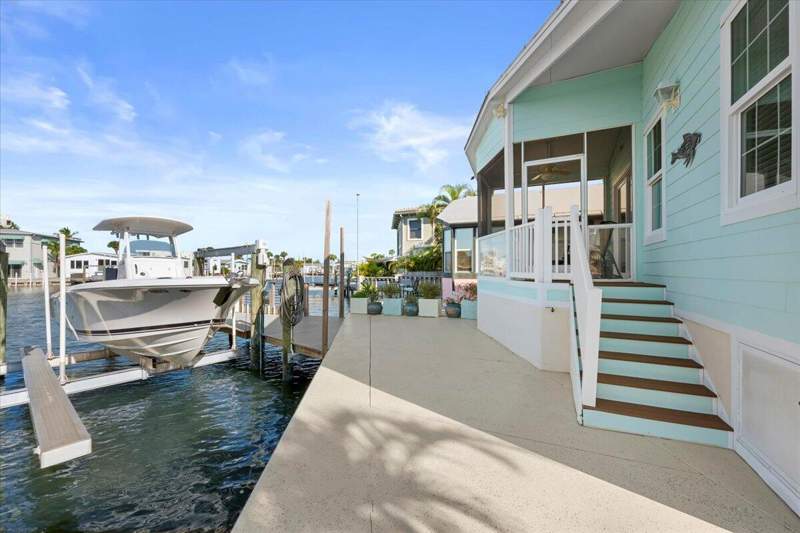 2 bedroom Single Family Residence at 10701 S Ocean Drive #827, Venture Out At Indian River Inc (Section D), Jensen Beach — photo 5