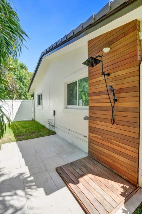 3821 NE 29th Avenue, Lighthouse Point FL - photo 18 of 59
