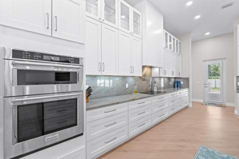 8425 Apache Boulevard, The Acreage FL - photo 19 of 68