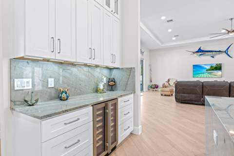 8425 Apache Boulevard, The Acreage FL - photo 21 of 68