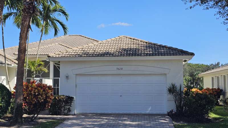 2 bedroom Villa at 9628 Crescent View Drive, Palm Isles West, Boynton Beach — photo 1
