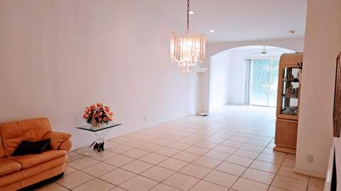 9628 Crescent View Drive, Boynton Beach FL - photo 9 of 40