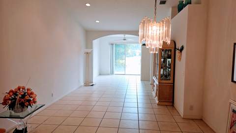9628 Crescent View Drive, Boynton Beach FL - photo 10 of 40