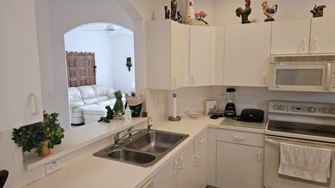 9628 Crescent View Drive, Boynton Beach FL - photo 22 of 40