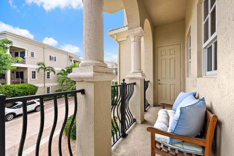 138 Tierra Lane #6, Jupiter FL - photo 10 of 42