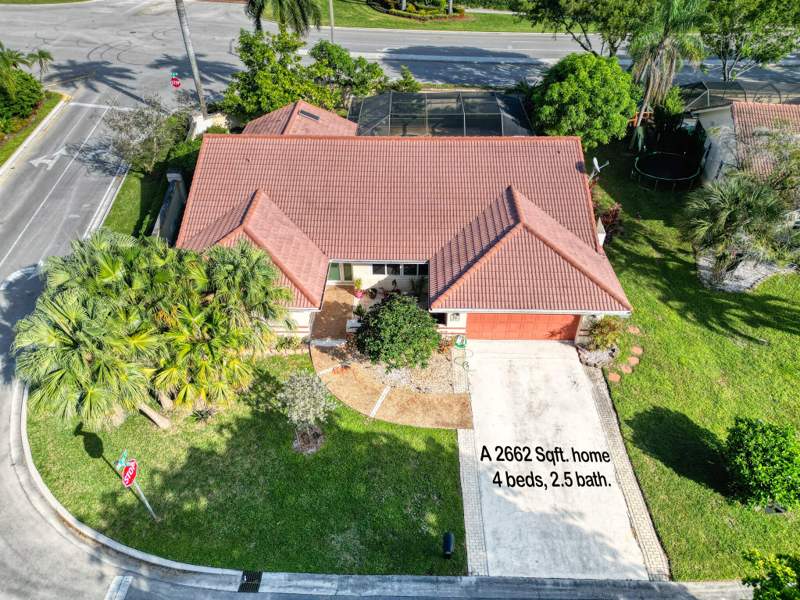 4 bedroom Single Family Residence at 4377 NW 88th Terrace, Royal Land Amended, Coral Springs — photo 4