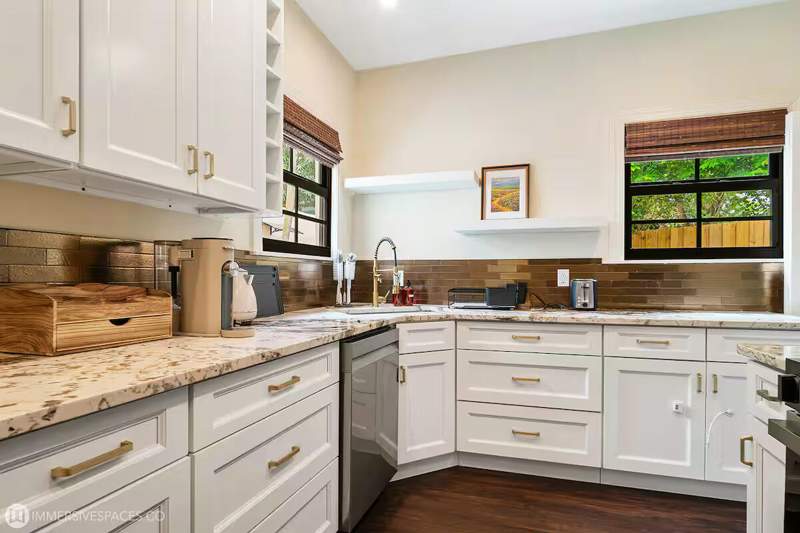 4 bedroom Single Family Residence at 828 35th Street, Northwood Add, West Palm Beach — photo 3