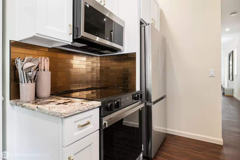 4 bedroom Single Family Residence at 828 35th Street, Northwood Add, West Palm Beach — photo 5