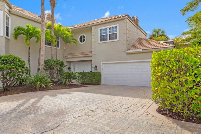 4 bedroom Condominium at 11815 Pebblewood Drive, First Fairway Condo, Wellington — photo 4