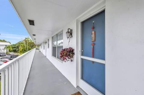 2929 SE Ocean Boulevard #117-7, Stuart FL - photo 7 of 33