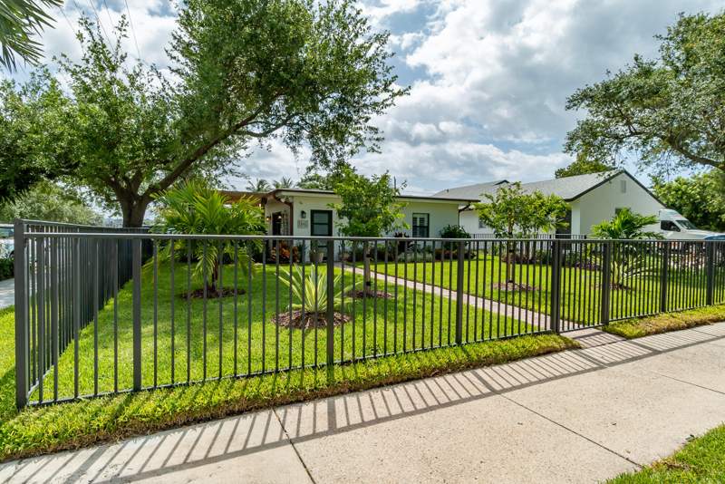 2 bedroom Single Family Residence at 301 S Swinton Avenue, Delray Resub Of Blk 72 And W Pt Of Blk 80, Delray Beach — photo 2