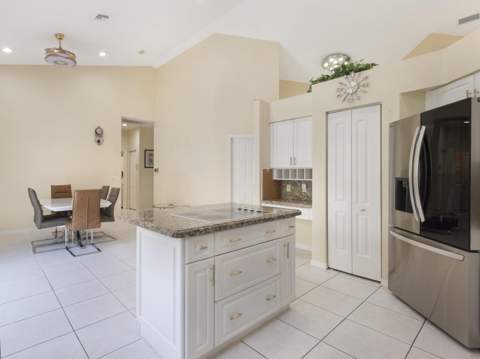 5159 Brookview Drive, Boynton Beach FL - photo 10 of 34