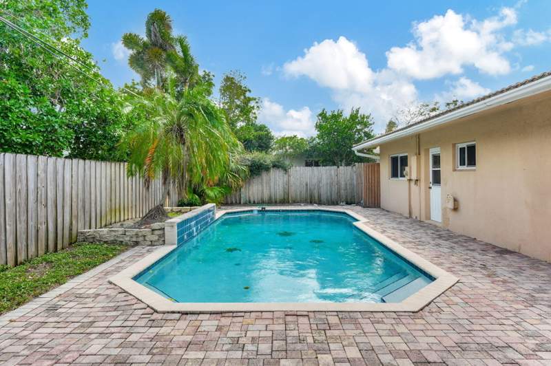 4 bedroom Single Family Residence at 1300 NE 26th Avenue, Avalon Garden Estates 1st Add, Pompano Beach — photo 3