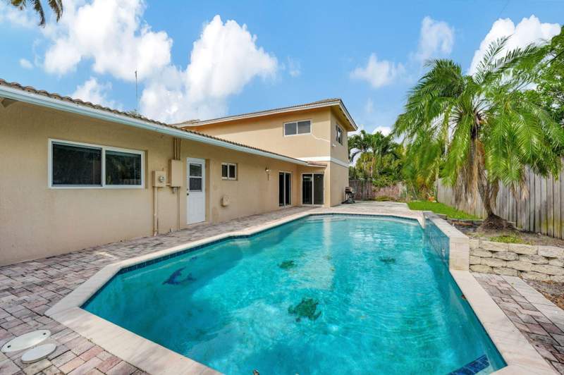 4 bedroom Single Family Residence at 1300 NE 26th Avenue, Avalon Garden Estates 1st Add, Pompano Beach — photo 4