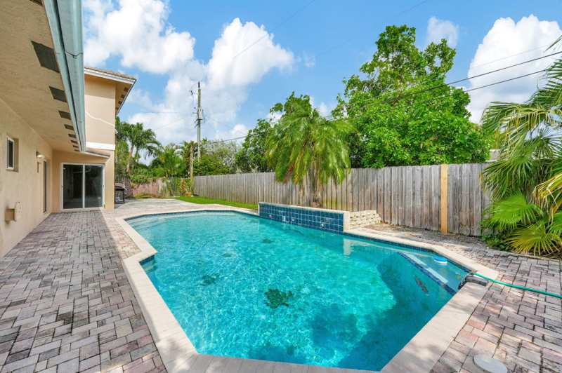 4 bedroom Single Family Residence at 1300 NE 26th Avenue, Avalon Garden Estates 1st Add, Pompano Beach — photo 1