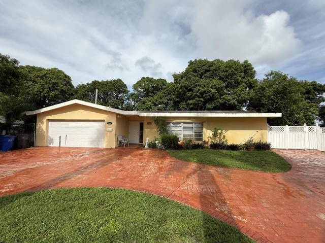 Lauderdale Lakes East Gate