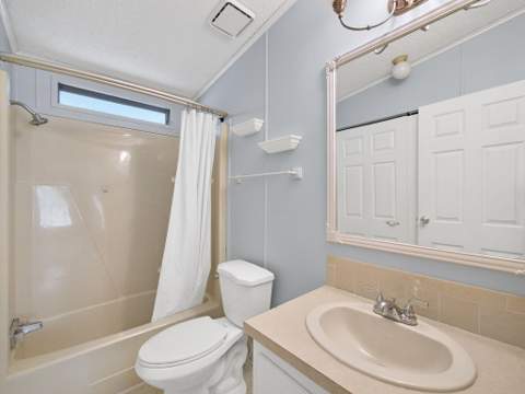 8201 Cinnamon Lane, Port St. Lucie FL - photo 10 of 19