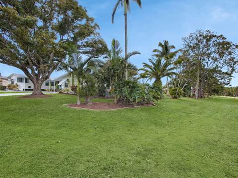 8201 Cinnamon Lane, Port St. Lucie FL - photo 13 of 19