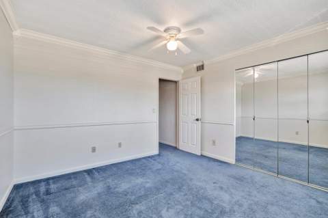 121 Wettaw Lane #211, North Palm Beach FL - photo 20 of 55