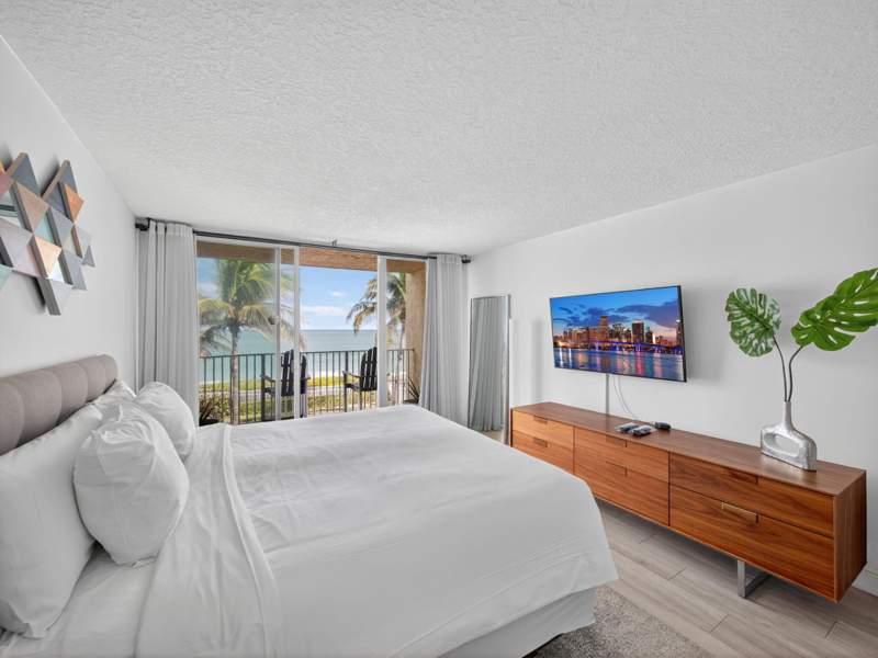 1 bedroom Condominium at 9800 S Ocean Drive #302, Island Beach Club, A Condominium, Jensen Beach — photo 4