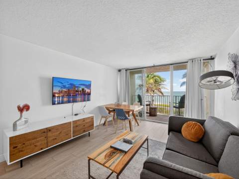 9800 S Ocean Drive #302, Jensen Beach FL - photo 8 of 22