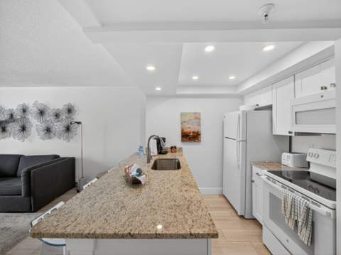 9800 S Ocean Drive #302, Jensen Beach FL - photo 11 of 22