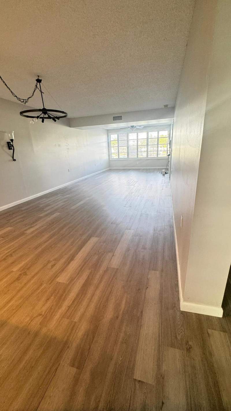 2 bedroom Condominium at 6049 Balboa Circle #202, Whitehall Condo At Camino Real, Boca Raton — photo 5
