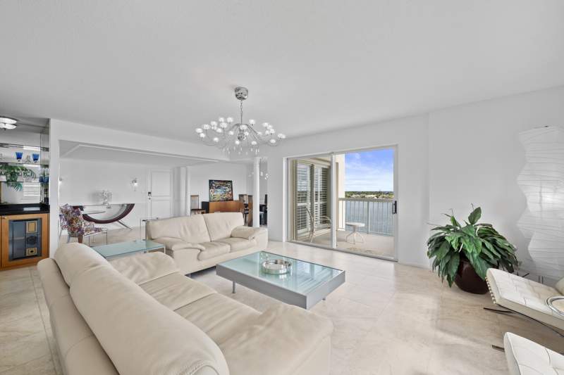 2 bedroom Condominium at 2600 N Flagler Drive #1007, Portofino North, West Palm Beach — photo 3
