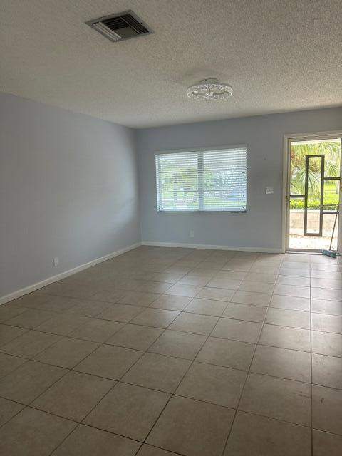 5195 Nicholas Drive, West Palm Beach FL - photo 8 of 17
