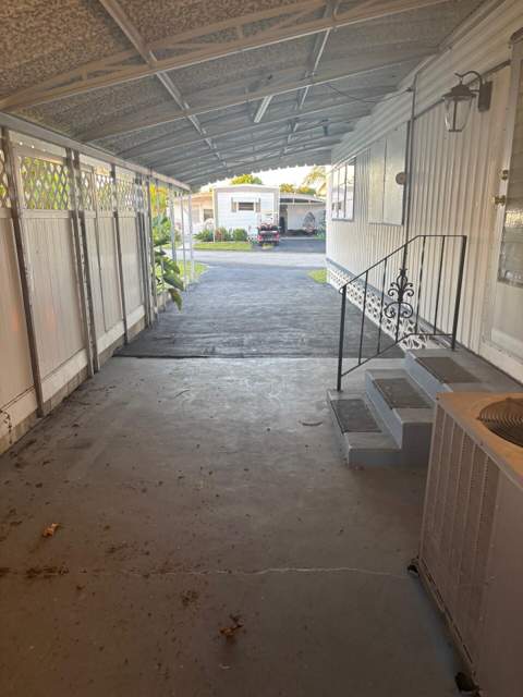 562 NE 47th St, Lot 393, Deerfield Beach FL - photo 7 of 26