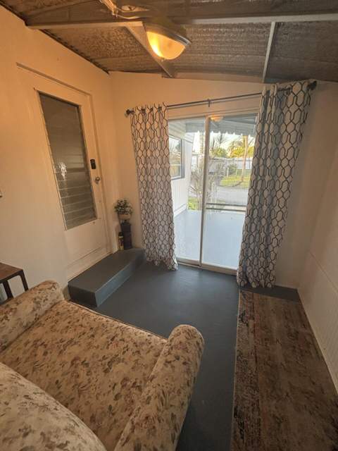 562 NE 47th St, Lot 393, Deerfield Beach FL - photo 21 of 26
