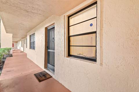 140 Lake Nancy Lane #112, West Palm Beach FL - photo 20 of 32