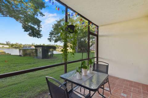 140 Lake Nancy Lane #112, West Palm Beach FL - photo 19 of 32