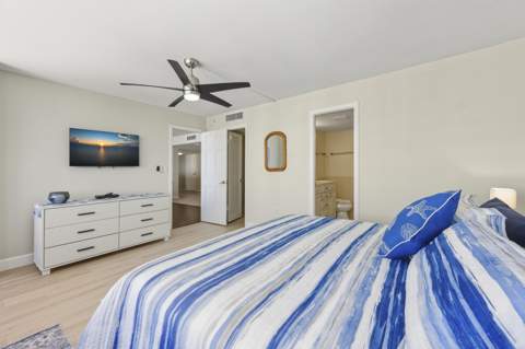 4200 N Ocean Drive #1-1705, Singer Island FL - photo 8 of 39