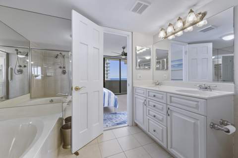 4200 N Ocean Drive #1-1705, Singer Island FL - photo 11 of 39