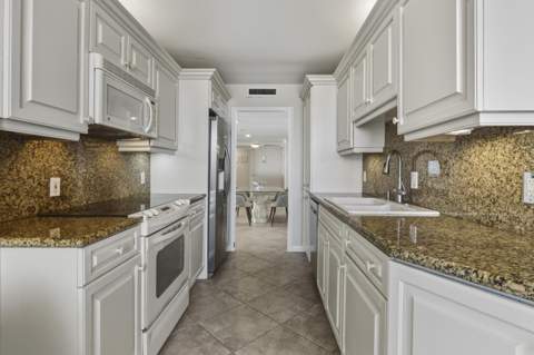 4200 N Ocean Drive #1-1705, Singer Island FL - photo 16 of 39